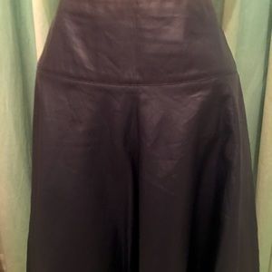LIQUIDATION SALE!!!   SARAH PACINI NAVY SKIRT made in ITALY WAXED